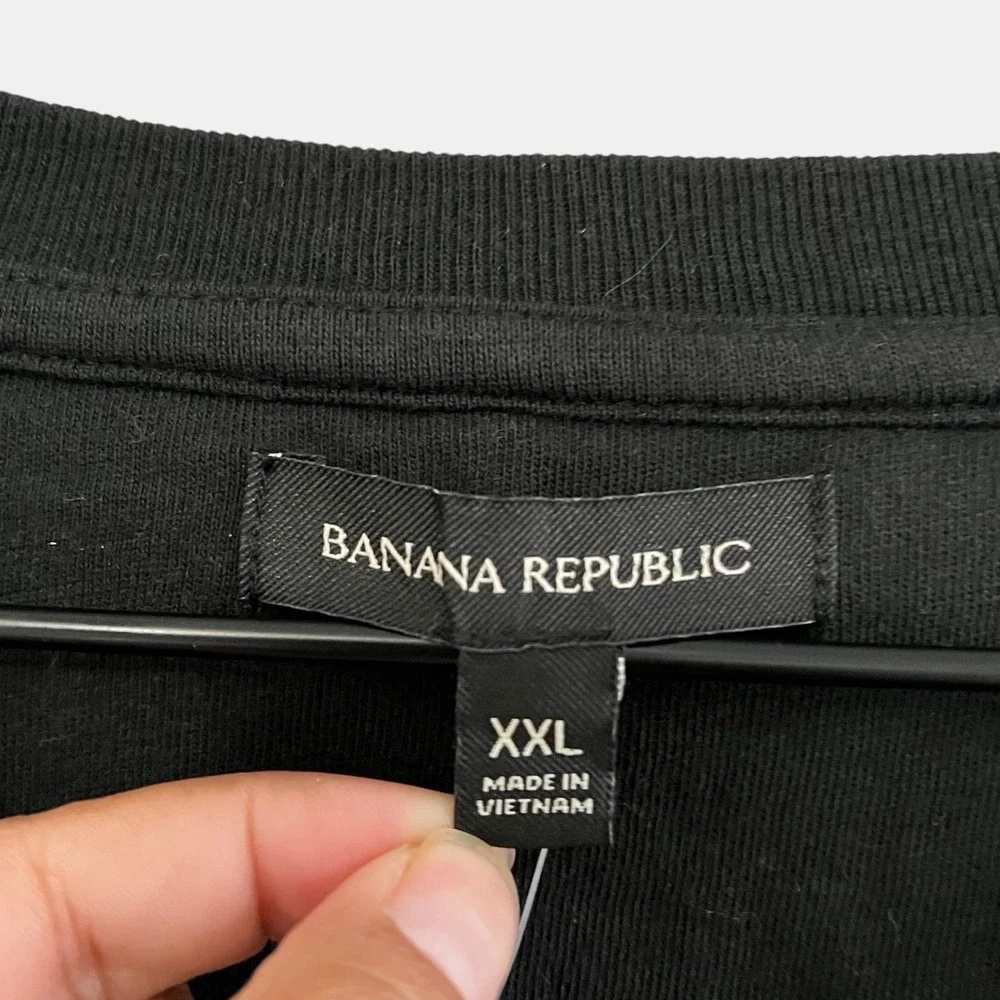 Banana Republic Men's Heavyweight Cotton Black VNeck TShirt XXL NWT Quiet Luxury